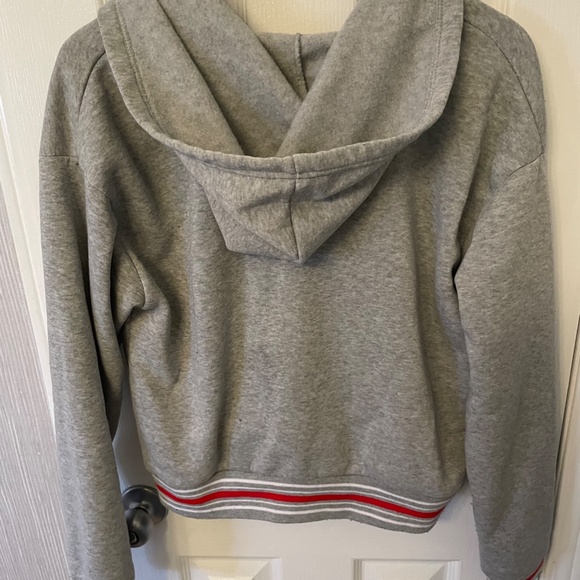 5 for $15 Cropped hoodie - Picture 3 of 6